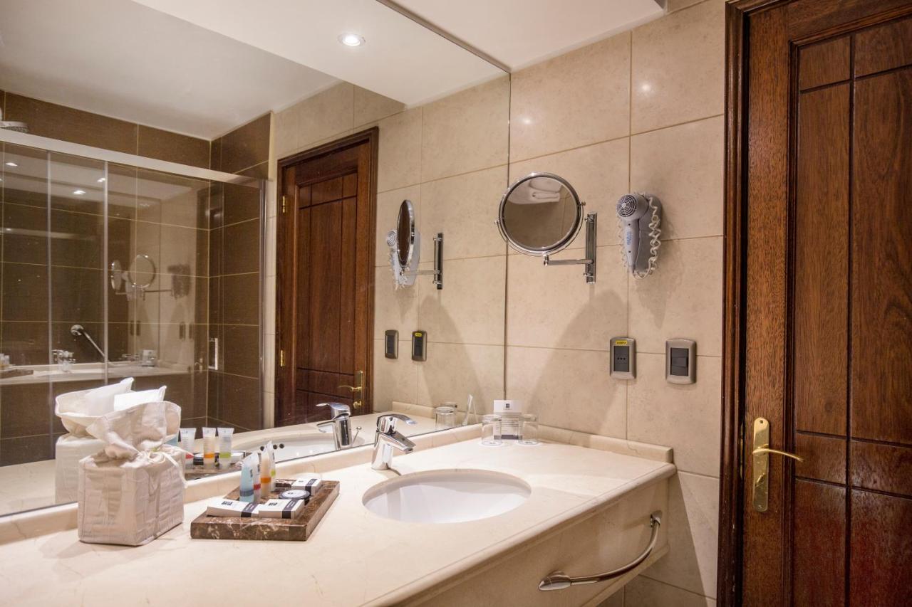 Executive Suite King,1283621152:JPEG