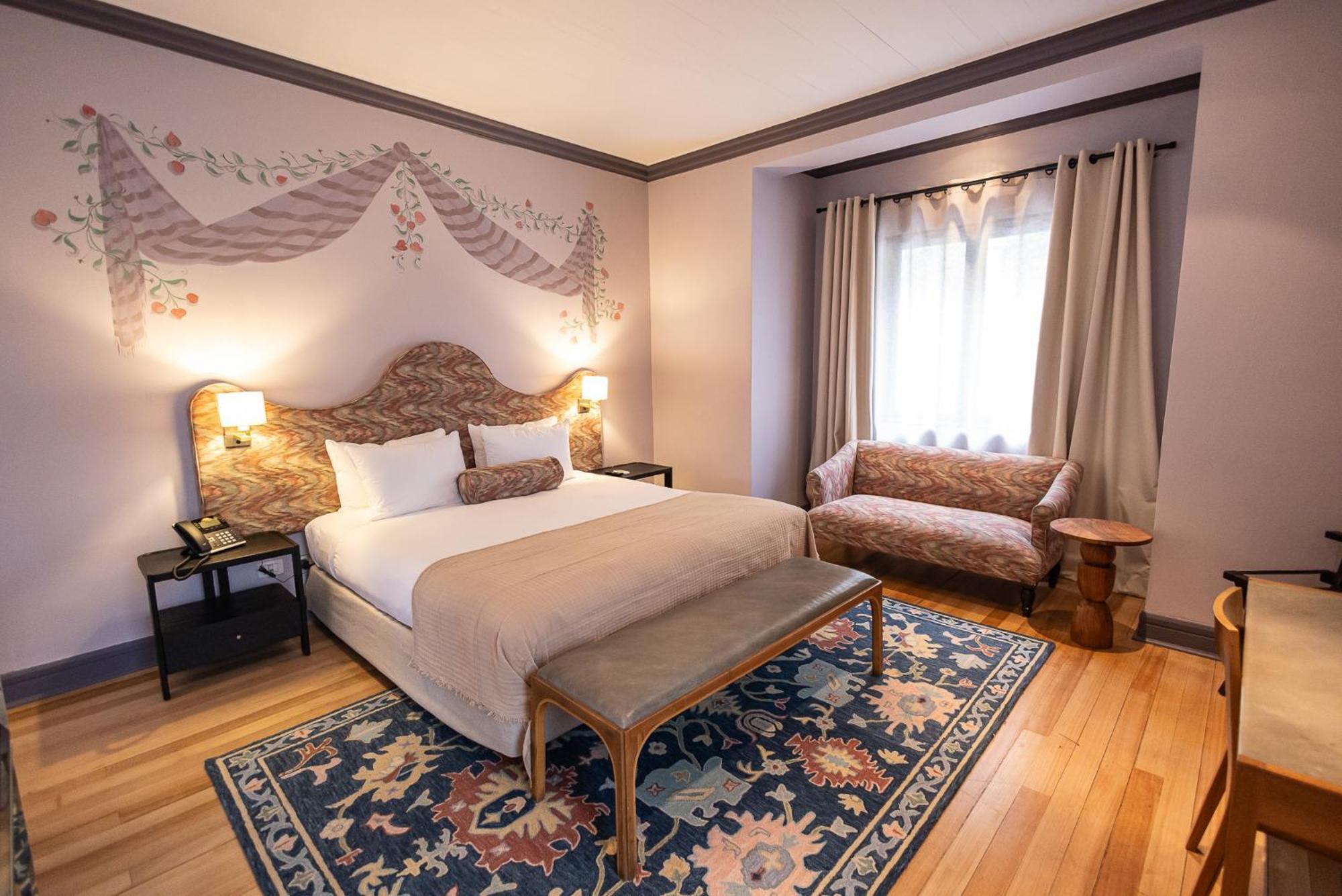 Deluxe Doppelzimmer (2 Erwachsene & 1 Kind)
