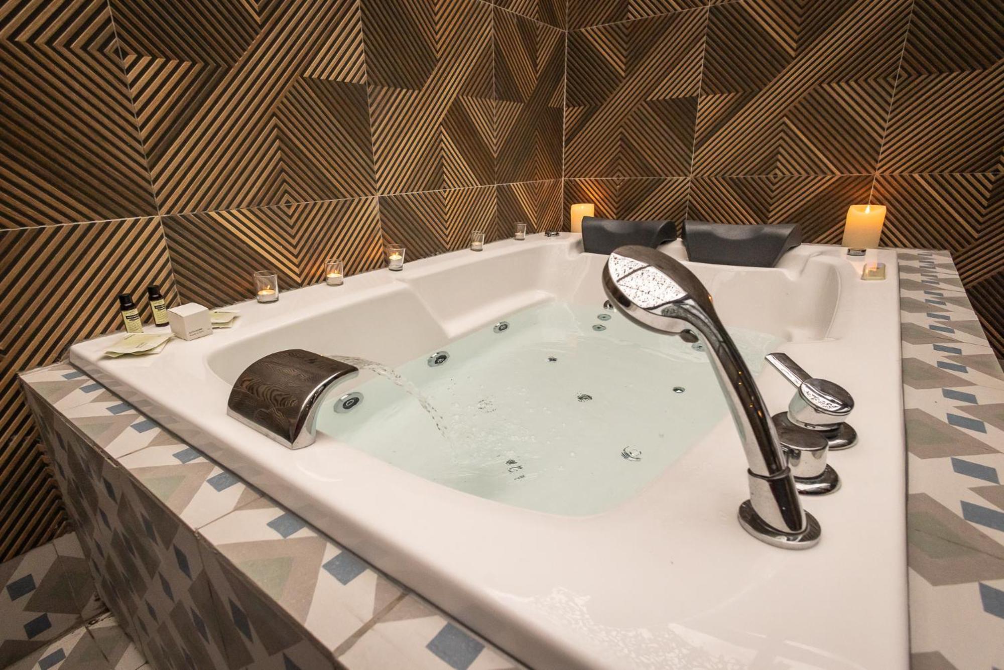 Suite mit Whirlpool