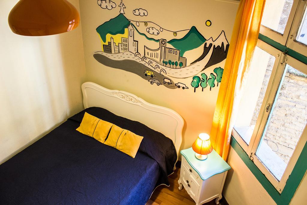 Quarto Duplo com Banheiro Compartilhado