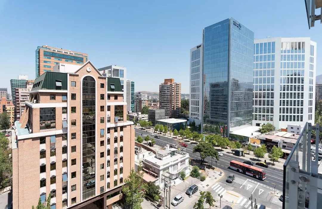 Uptown Wood - 1Br, Parking, Wifi, Mall, Pool.-1