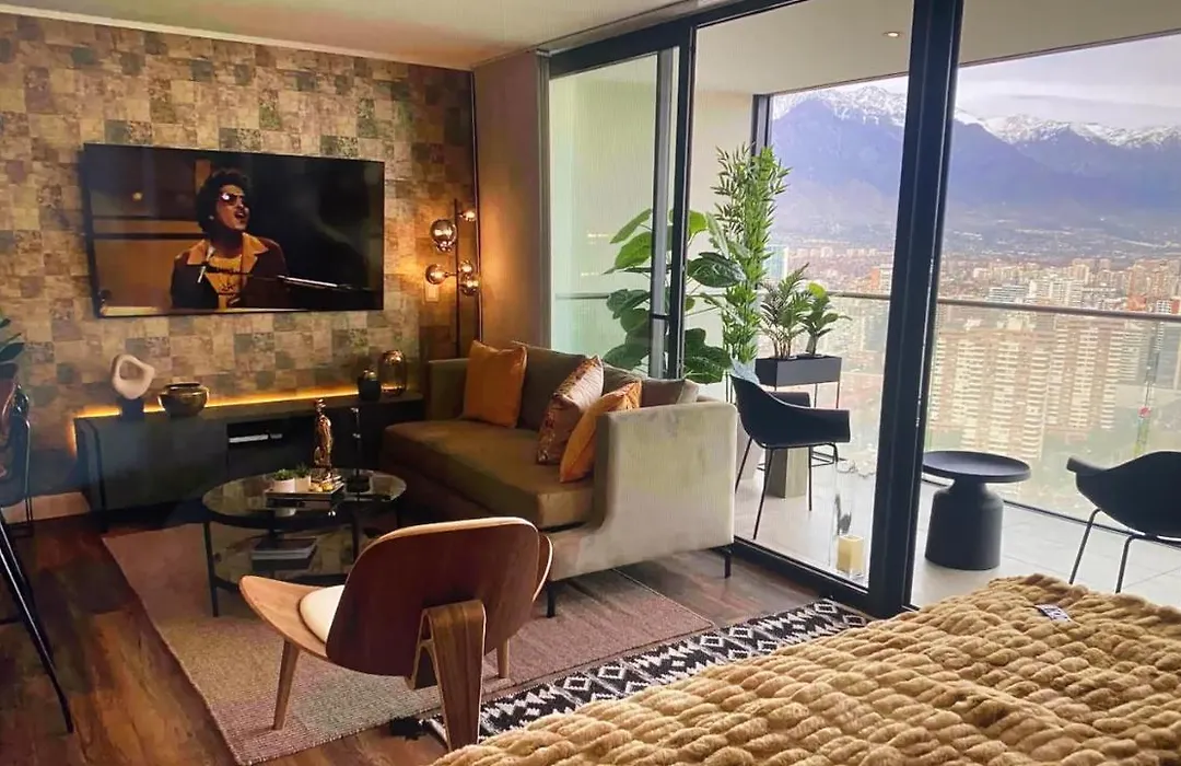 Departamento De Lujo En Suite, En El Piso 38, Las Condes, Costado De Parques Y Malls-1