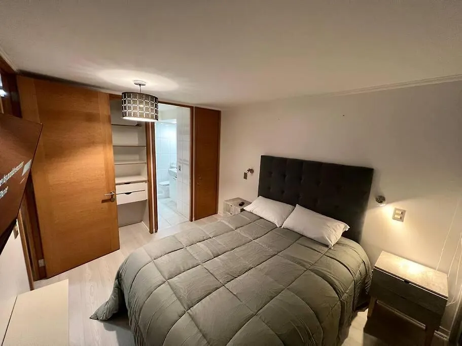 Departamento Amplio Manquehue Para 4 Personas!-1