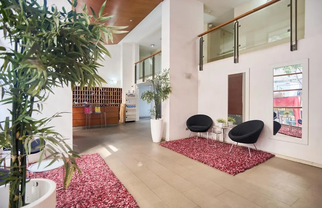 Increible Departamento En El Corazon De Santiago Con Aire Acondicionado Y Parking-1