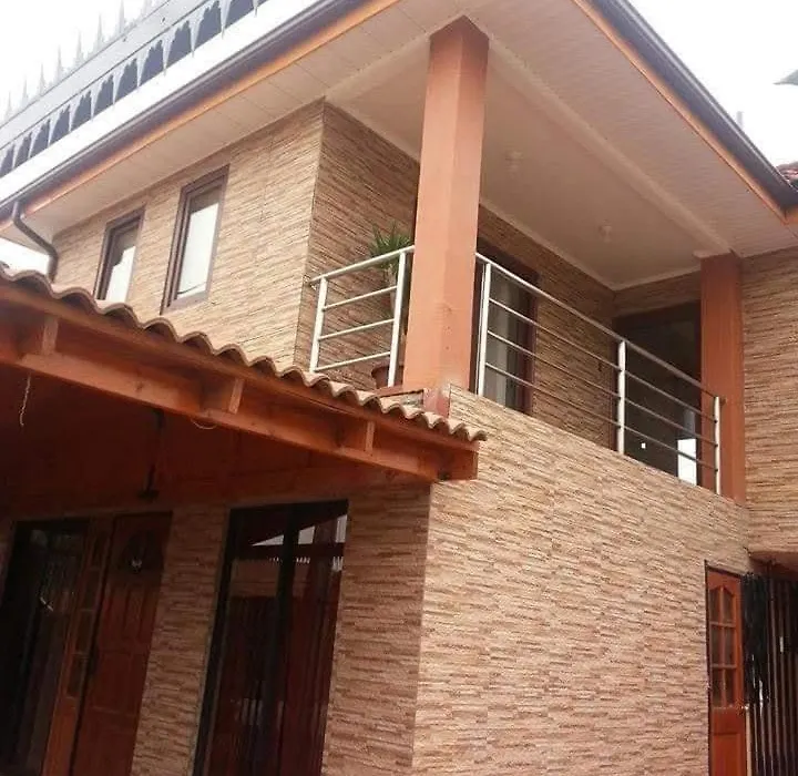Casa Giovanna Equipada Estacionamiento Propio En Santiago-1