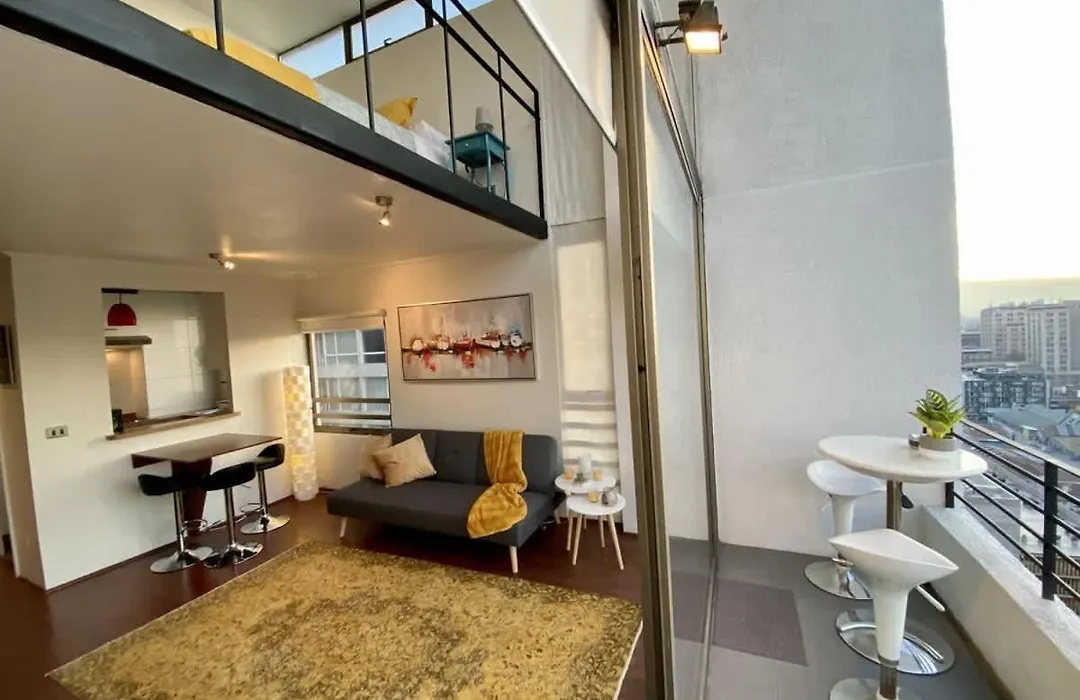 Modern Urban Loft - City Views-1
