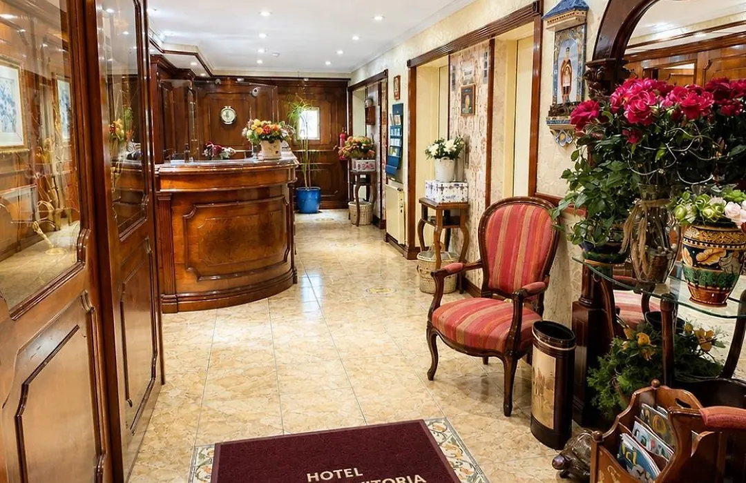 Hotel Ciudad De Vitoria-1