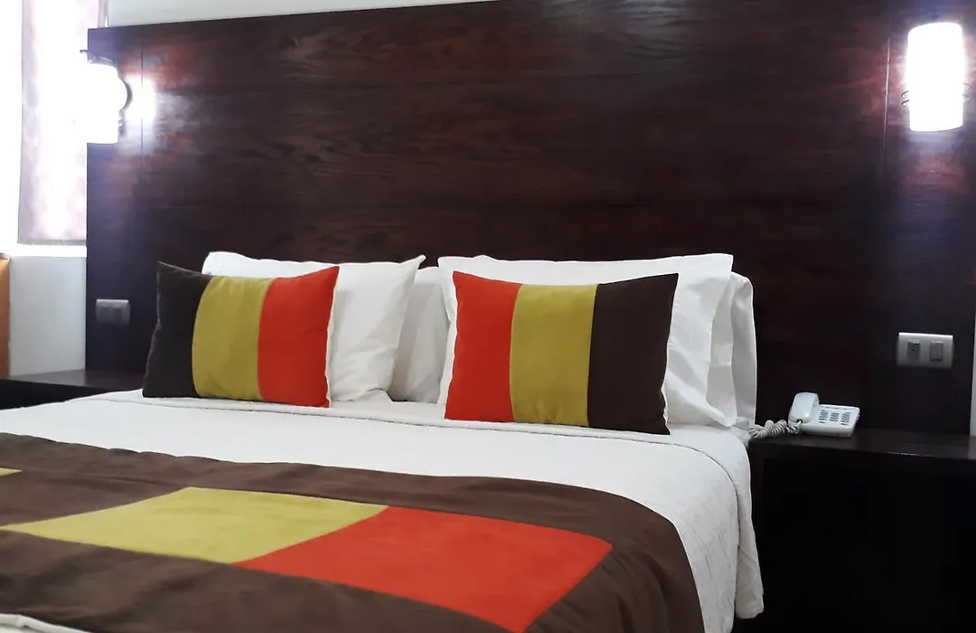 Hl Hotel Low Cost-1