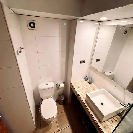 Apartamento Escuela Militar Las Condes, Muy Comodo-2