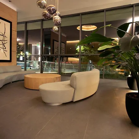 Departamento De Lujo En Suite, En El Piso 38, Las Condes, Costado De Parques Y Malls-3