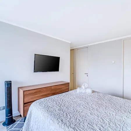 Citadel View 2BR Balcony&Parking-3