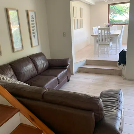 Agradable Casa En Las Condes Para 7 Personas-2