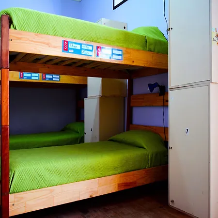 Santiago Backpackers-2