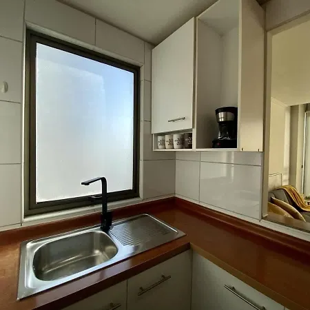 Modern Urban Loft - City Views-3