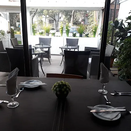 Hl Hotel Low Cost-3