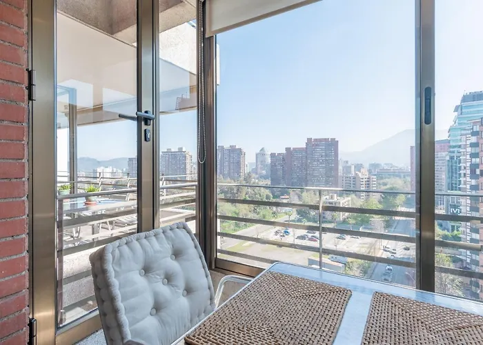 Century View 2B W/Balcony, View & Parking. Apartamento Santiago que aceita animais de estimação
